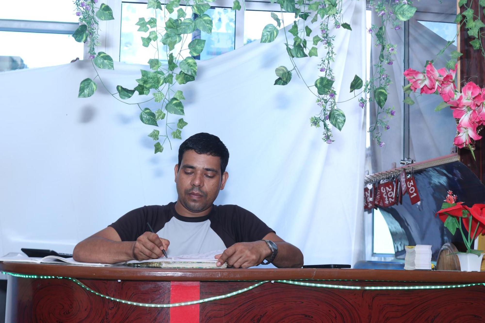 Punjabi Dhaba Lodge & Restaurant Rummindei Ngoại thất bức ảnh